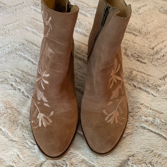 Lucky Brand Eleanor Suede Embroidered Boots - Picture 3 of 8